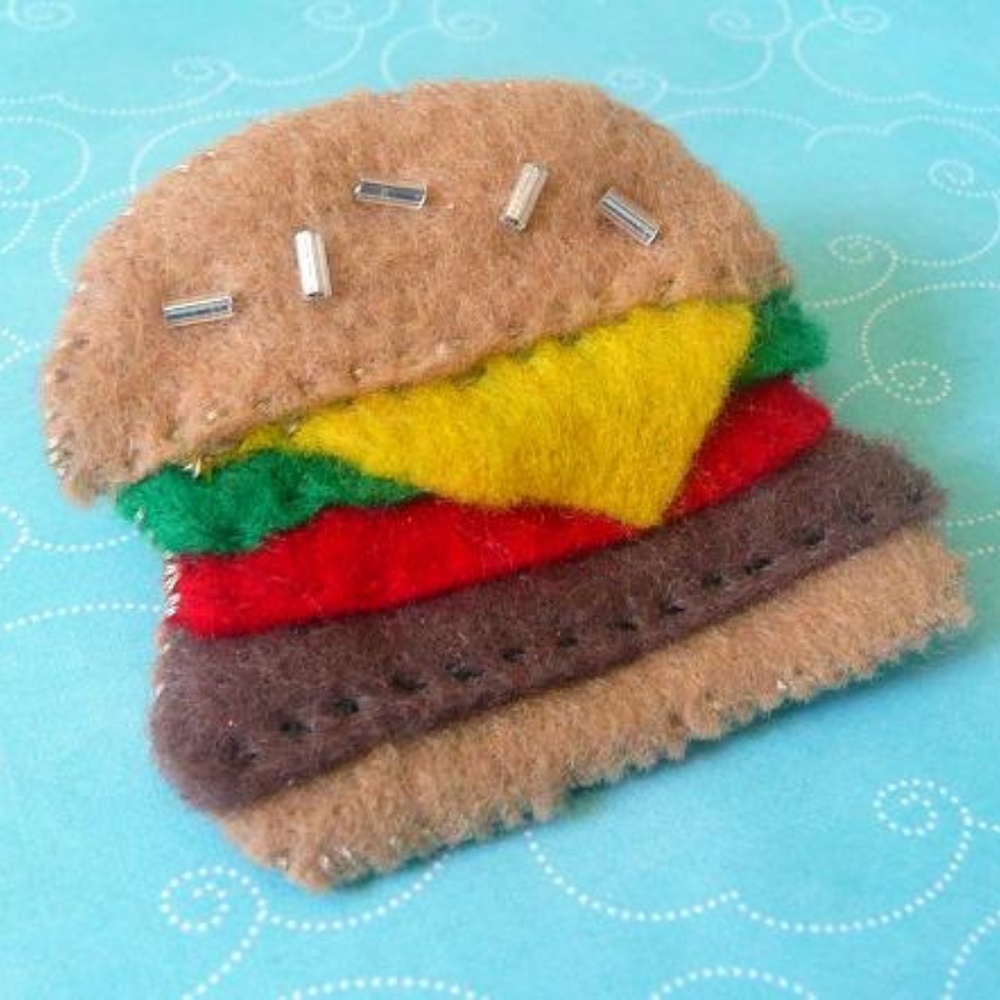 Hamburger Handmade Felt Pin - Picture 5 of 5